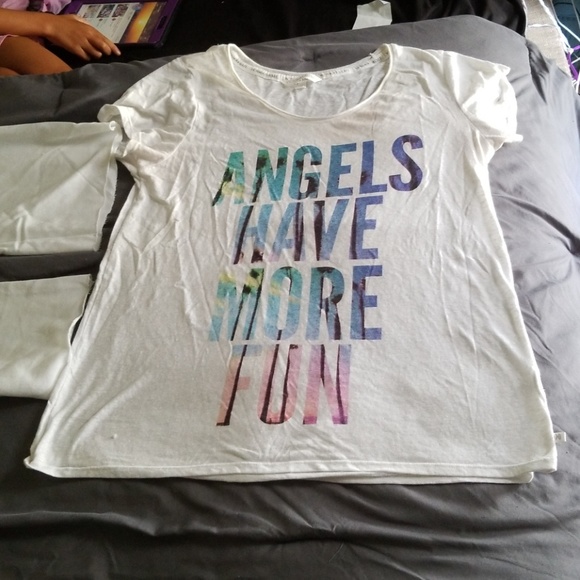 VICTORIA SECRET PANT & TSHIRT SET - Picture 3 of 3